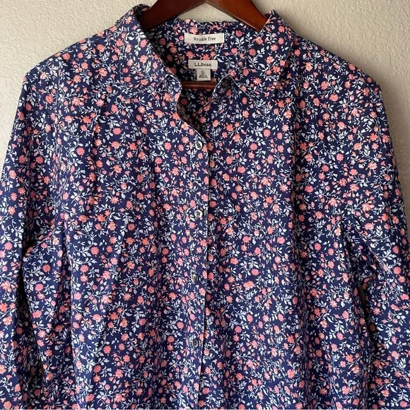LL Bean Womens XL Reg Wrinkle Free Purple Dainty Floral Button Down Shirt - Picture 2 of 8